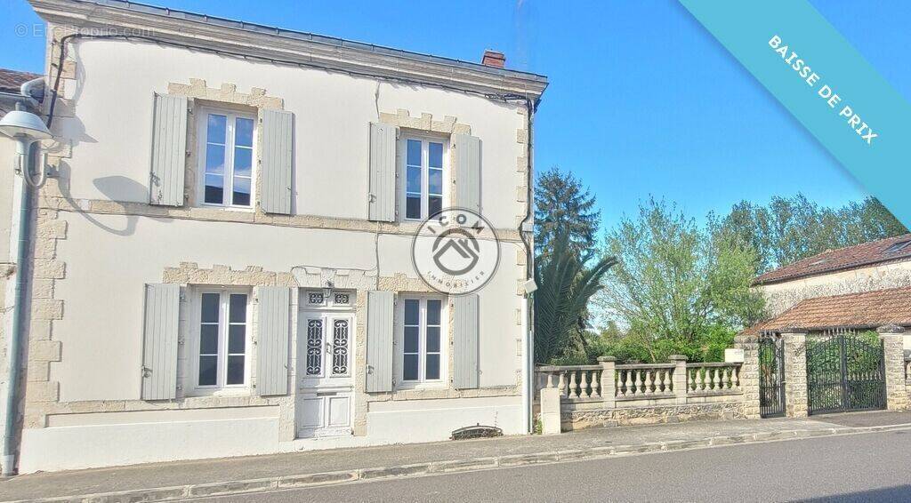 Maison à CAMPAGNE