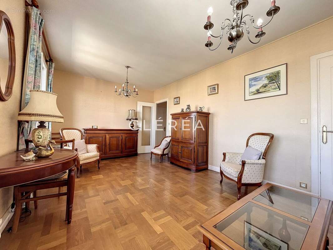 Appartement à LYON-8E