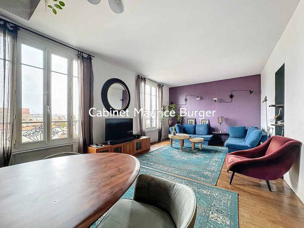 Appartement à COURBEVOIE