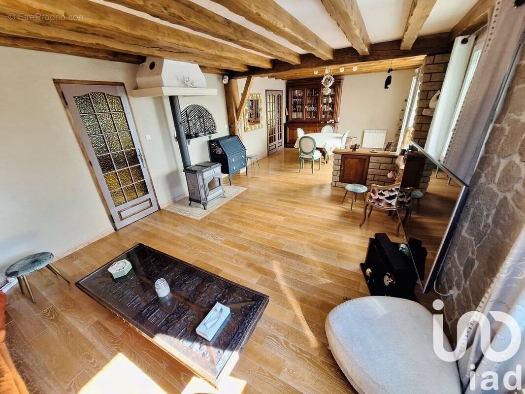Photo 1 - Maison à SAINT-LUBIN-DES-JONCHERETS