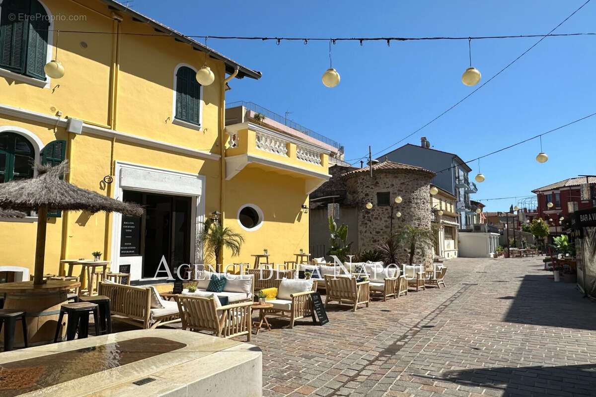 Appartement à MANDELIEU-LA-NAPOULE