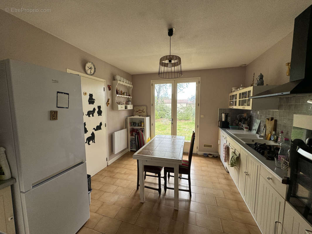 Maison à ESCOURCE