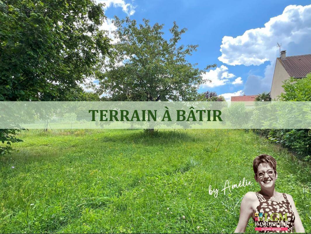 Terrain à ETAMPES-SUR-MARNE