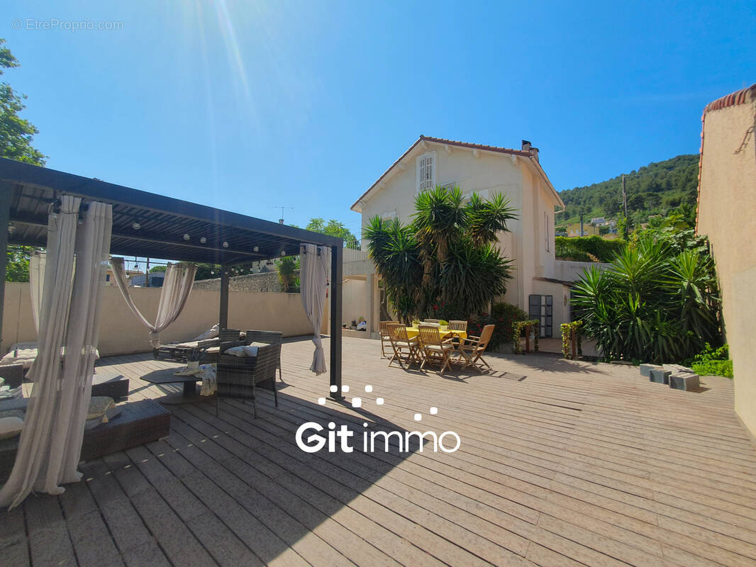 Maison à MARSEILLE-11E