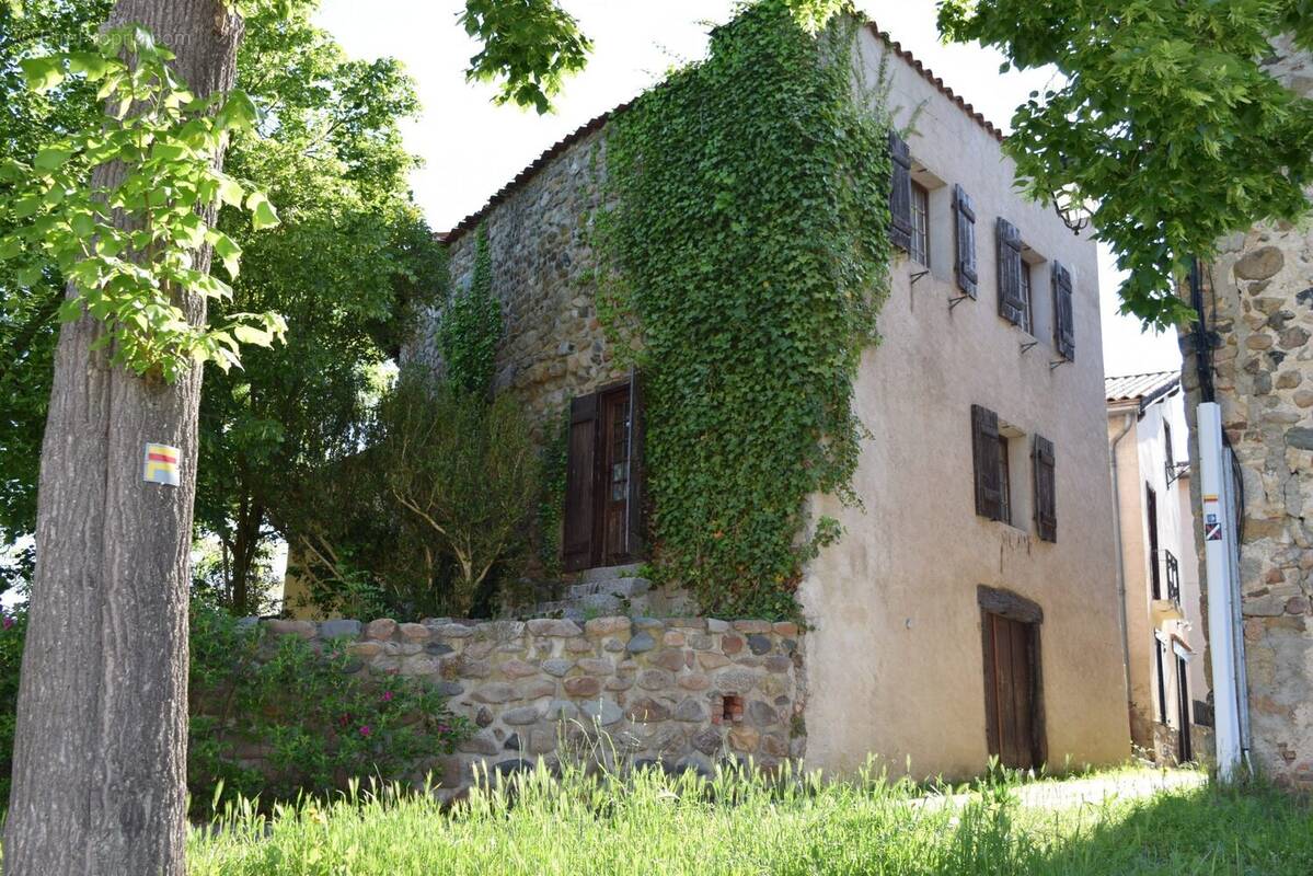 Maison à SAINT-GERMAIN-LAVAL