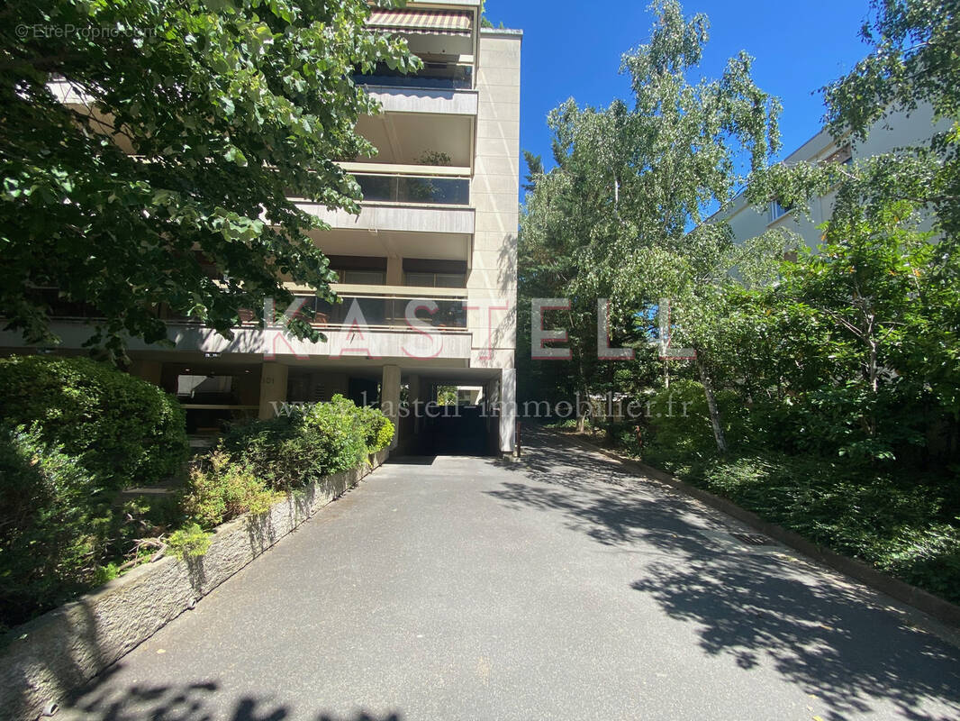 Appartement à LE PERREUX-SUR-MARNE