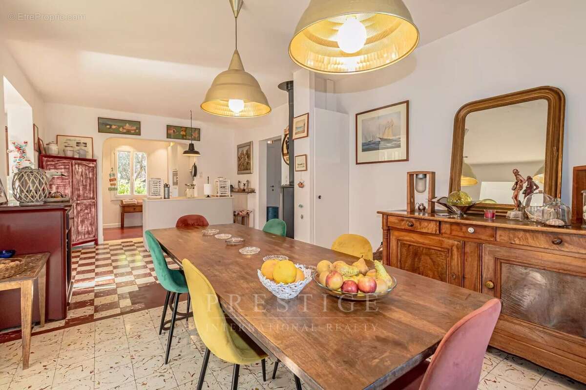 Maison à LE ROURET