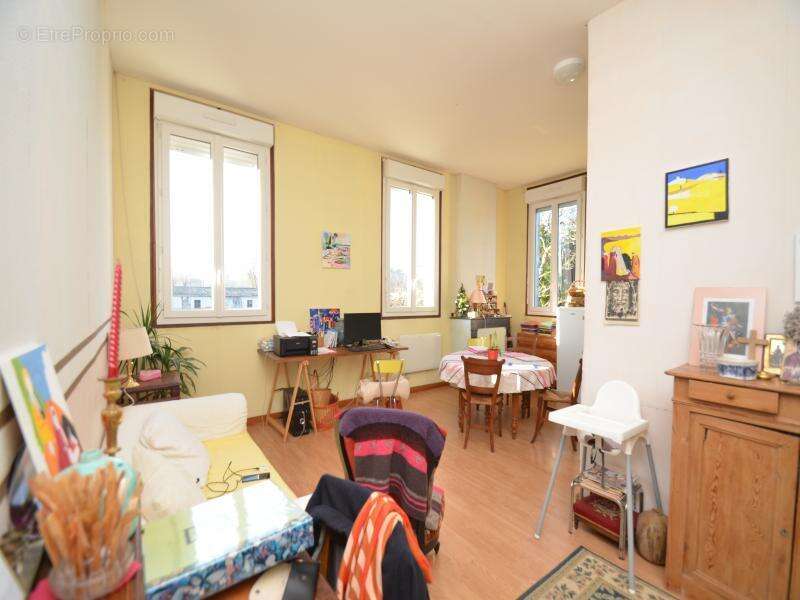 Appartement à MOULIN-NEUF
