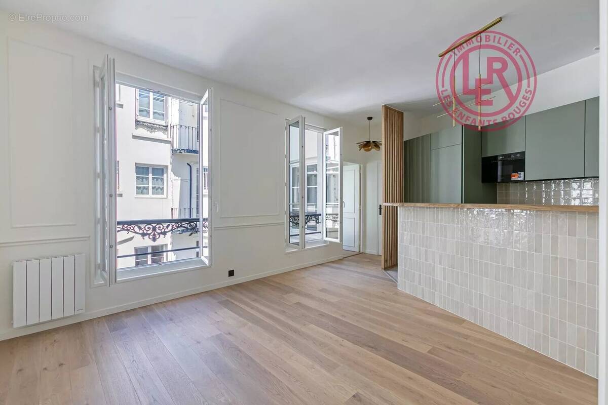 Appartement à PARIS-3E