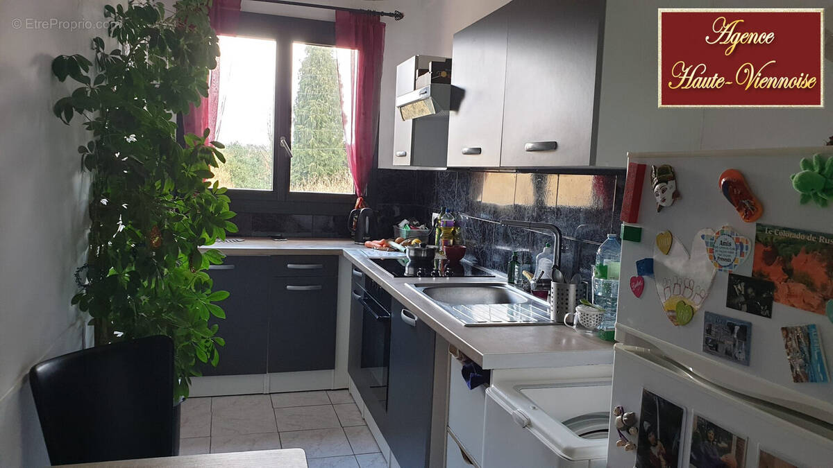 Appartement à SAINT-LEONARD-DE-NOBLAT