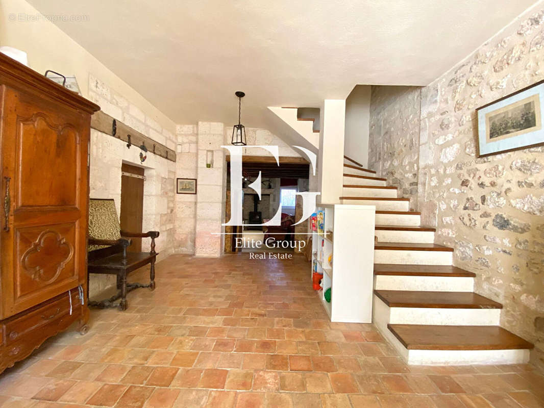 Maison à TOUVRE