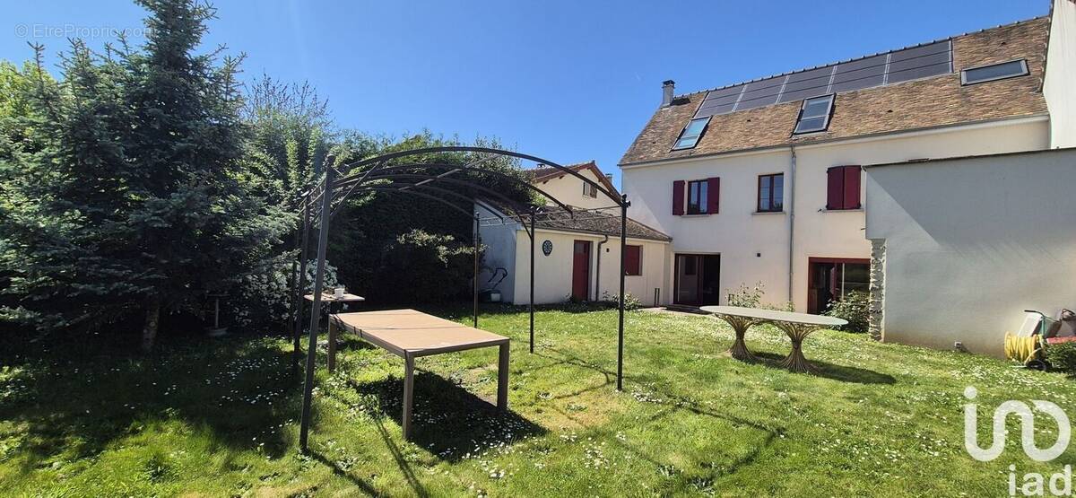 Photo 1 - Maison à LE COUDRAY-MONTCEAUX