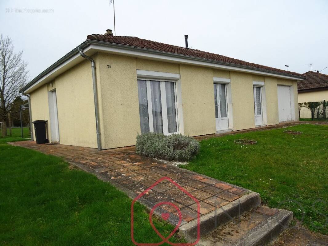 Maison à AUBIGNY-SUR-NERE