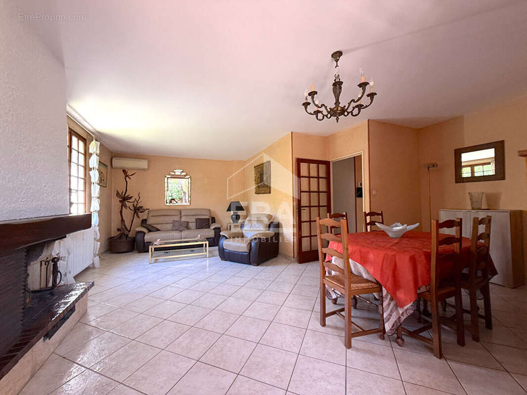 Maison à BOUC-BEL-AIR