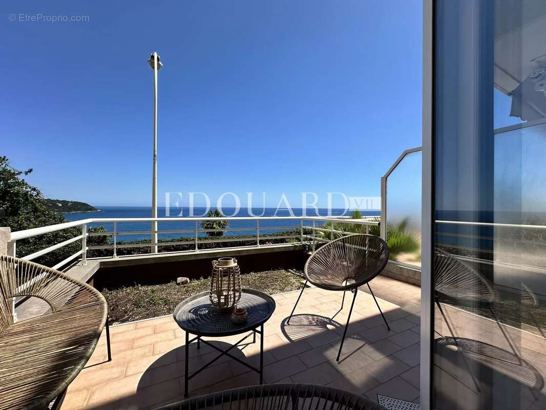 Appartement à ROQUEBRUNE-CAP-MARTIN
