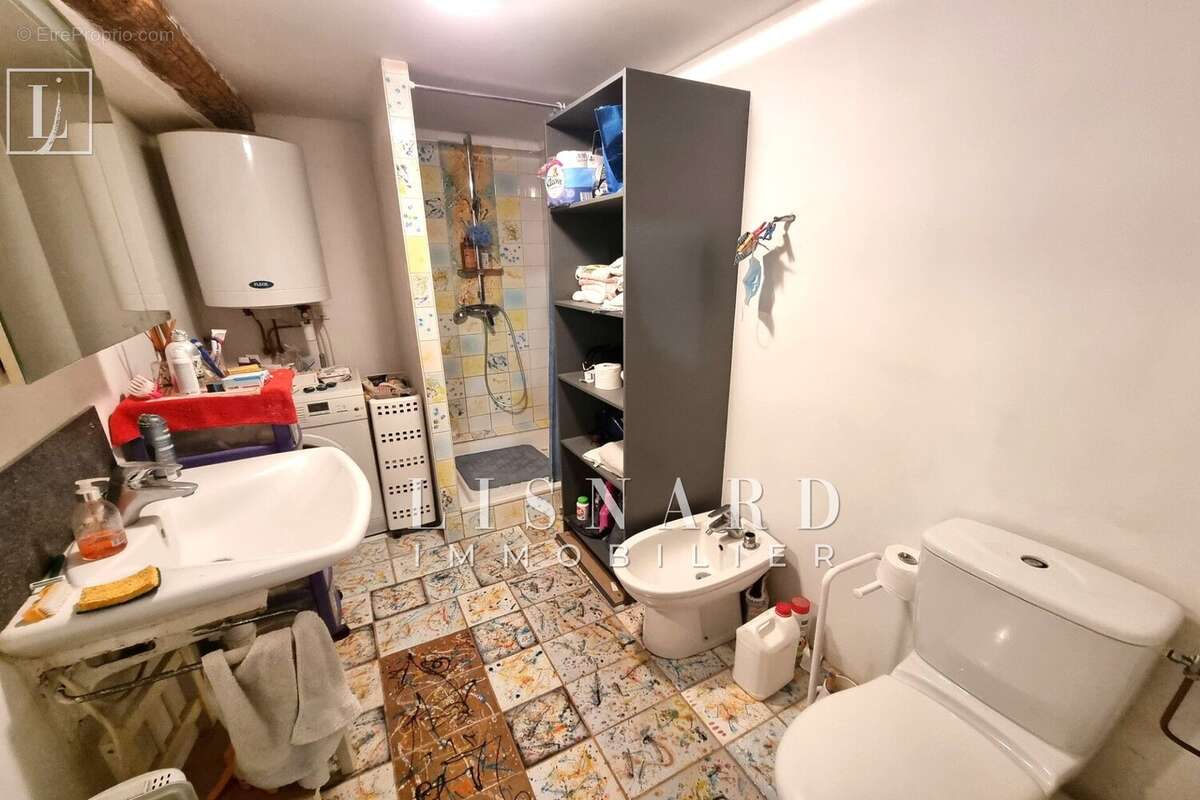 Appartement à VALLAURIS