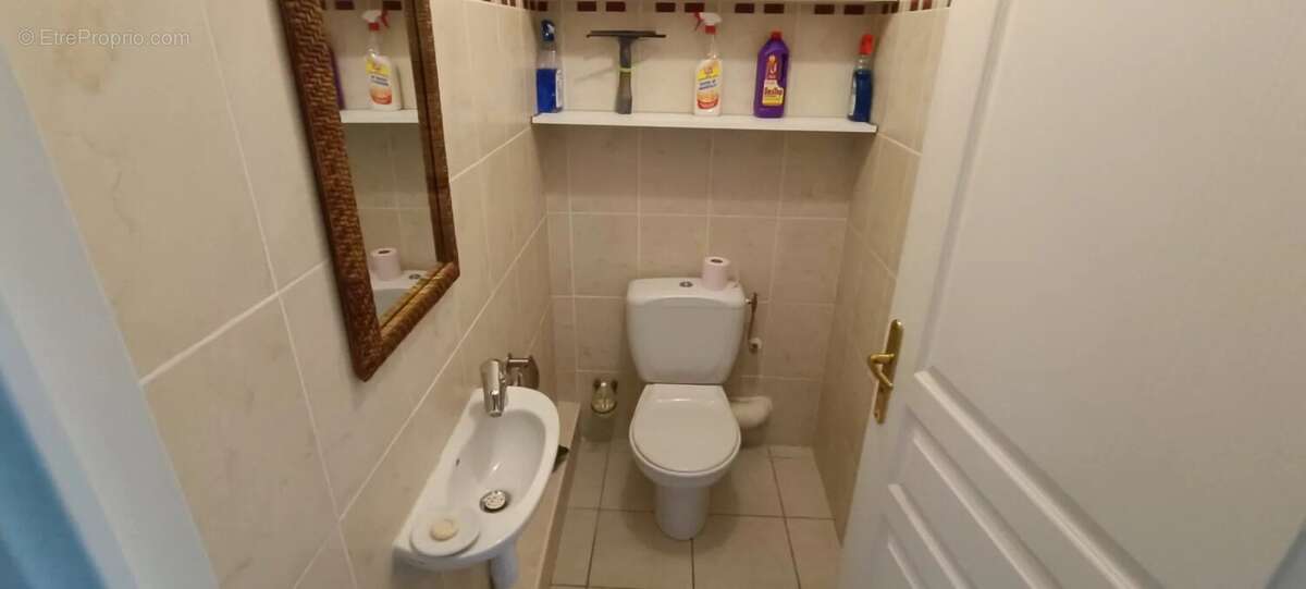 Appartement à SAINT-LAURENT-DU-VAR