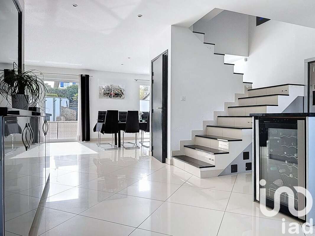 Photo 5 - Maison à LINAS