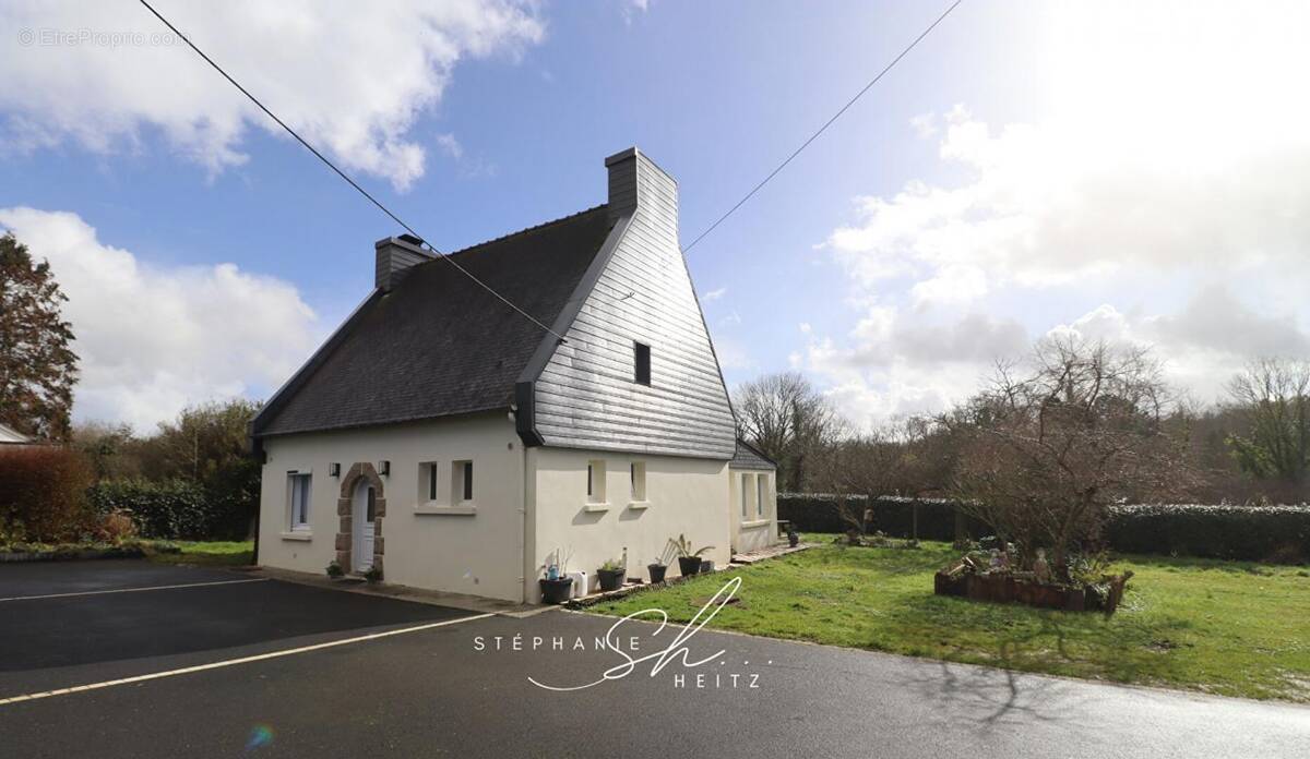 Maison à PLOUGASNOU