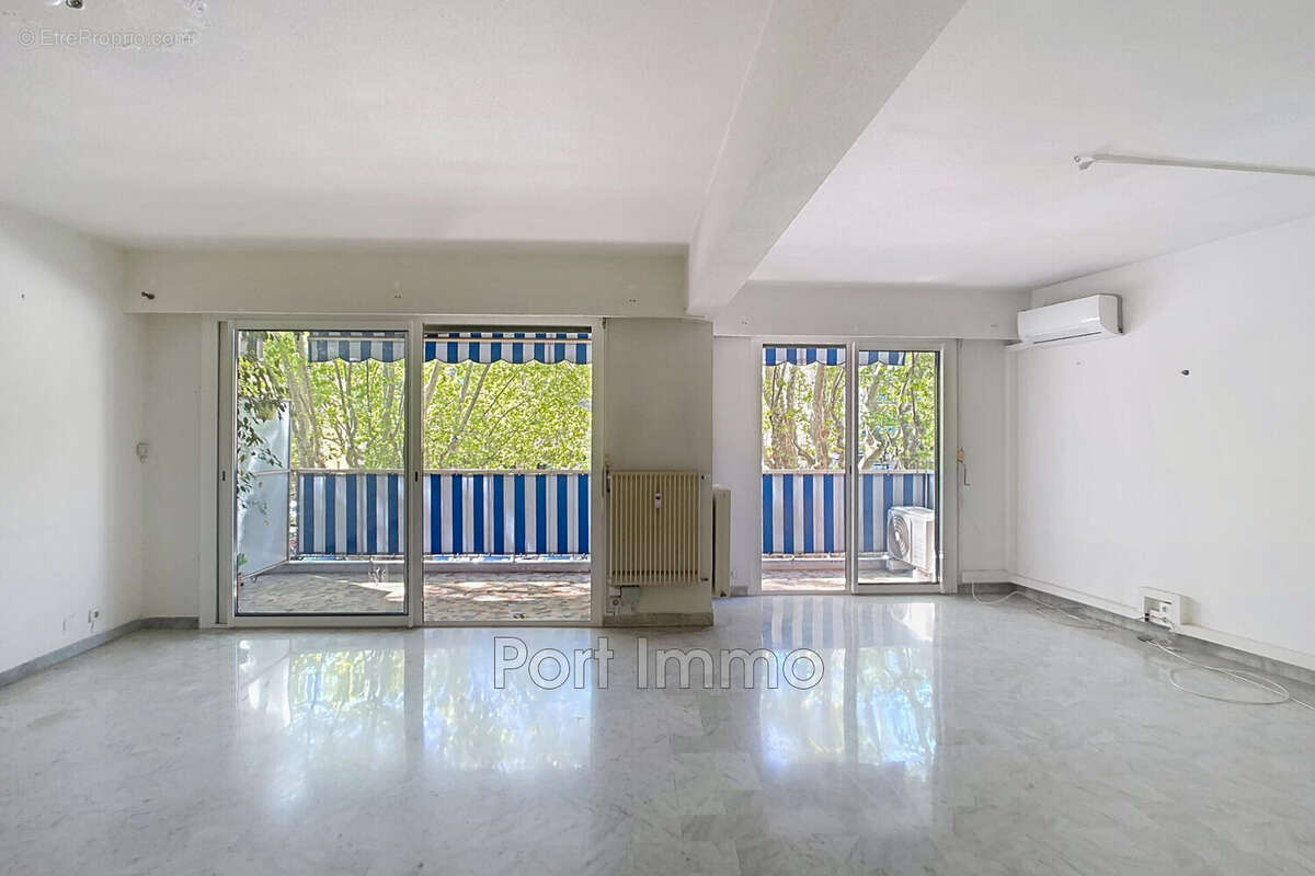 Appartement à CAGNES-SUR-MER