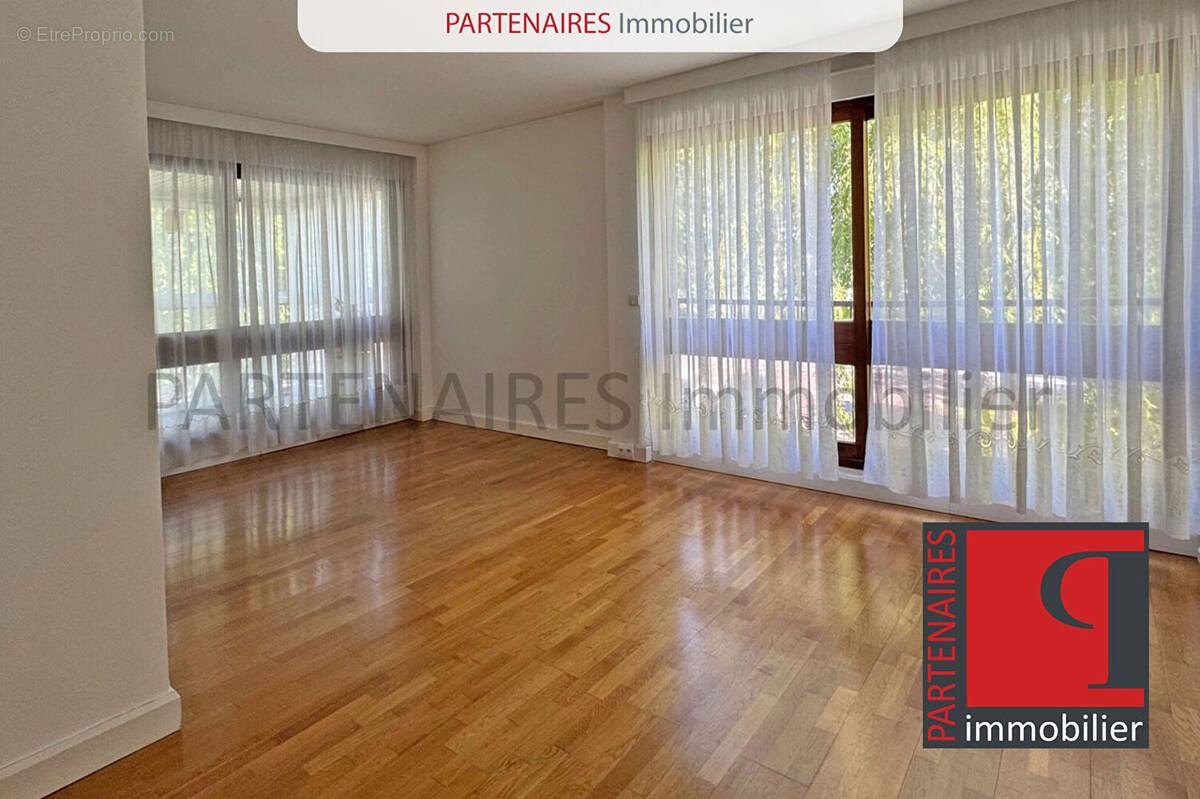 Appartement à LE CHESNAY