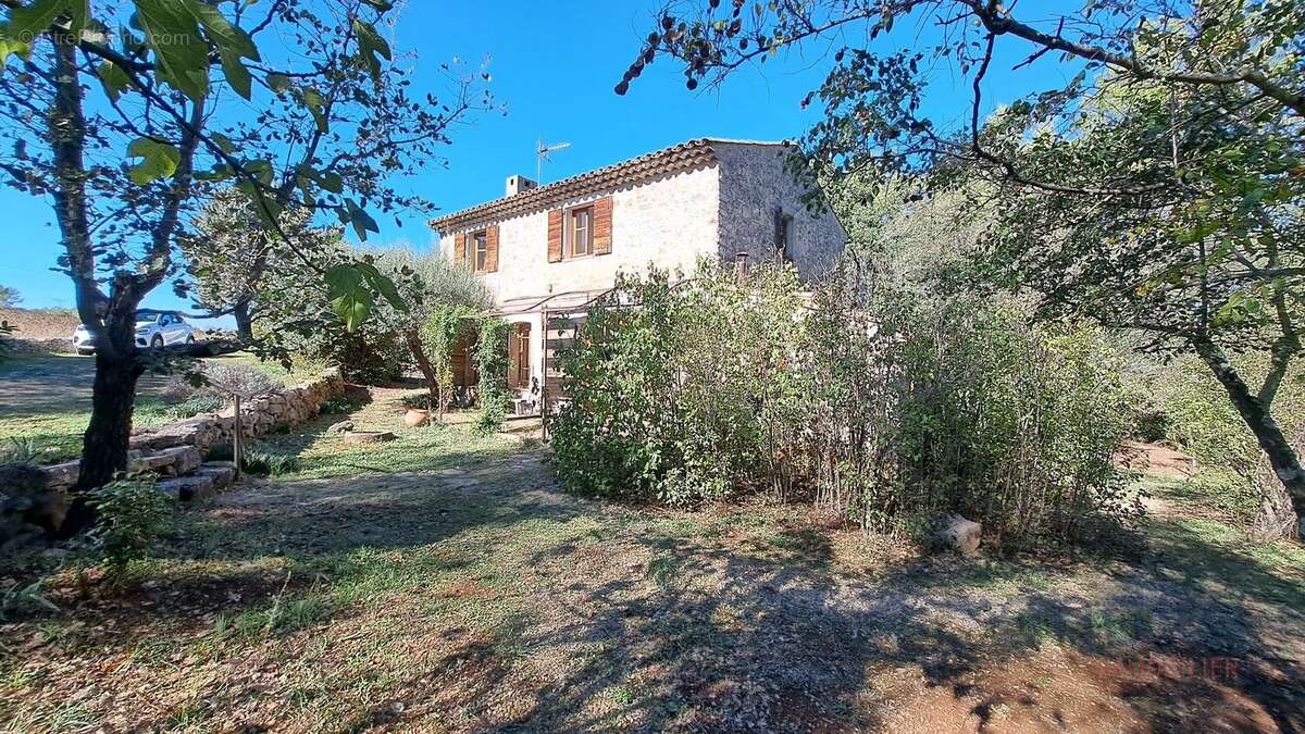 Maison à LORGUES