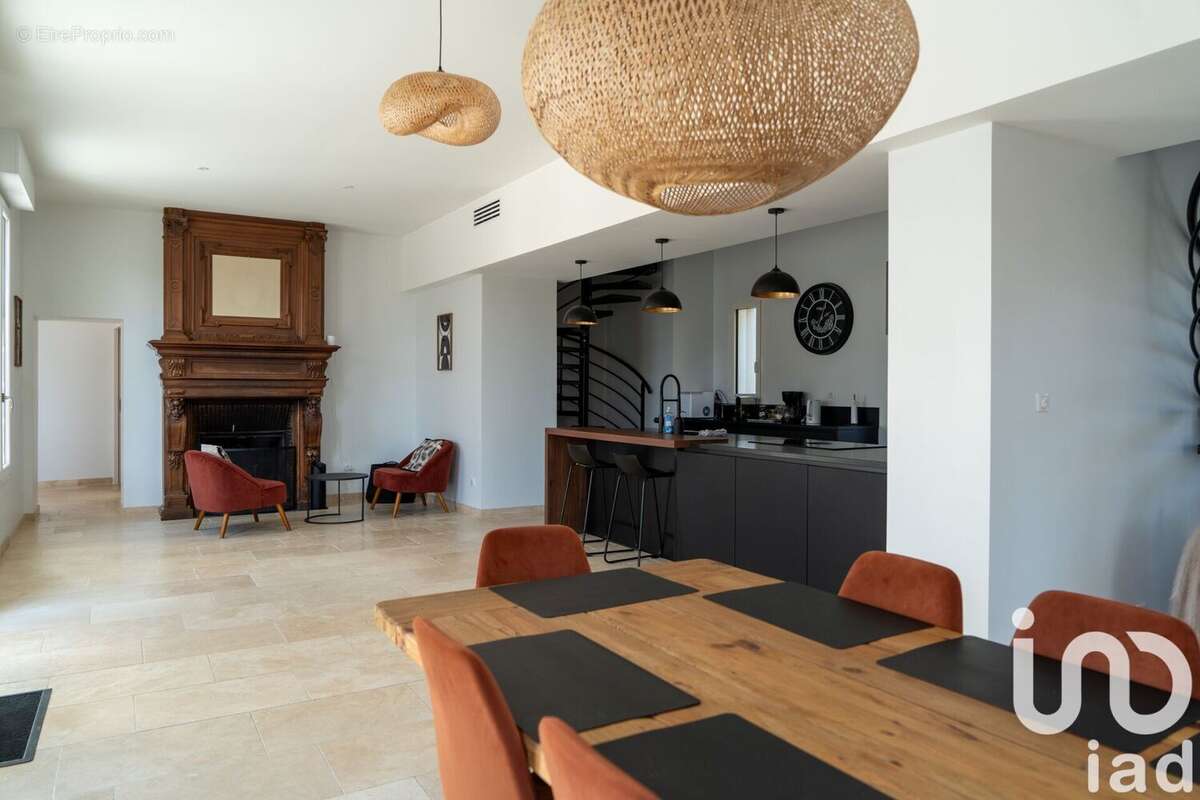 Photo 3 - Maison à ROCHECORBON