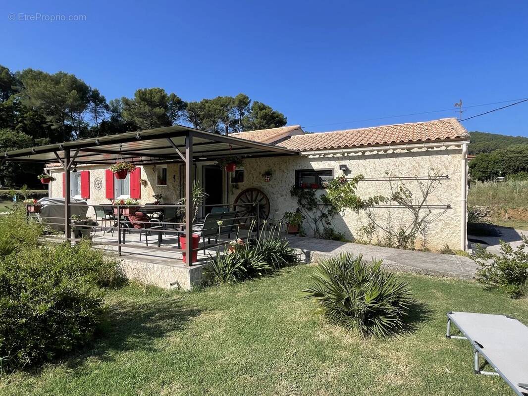 Maison à FIGANIERES