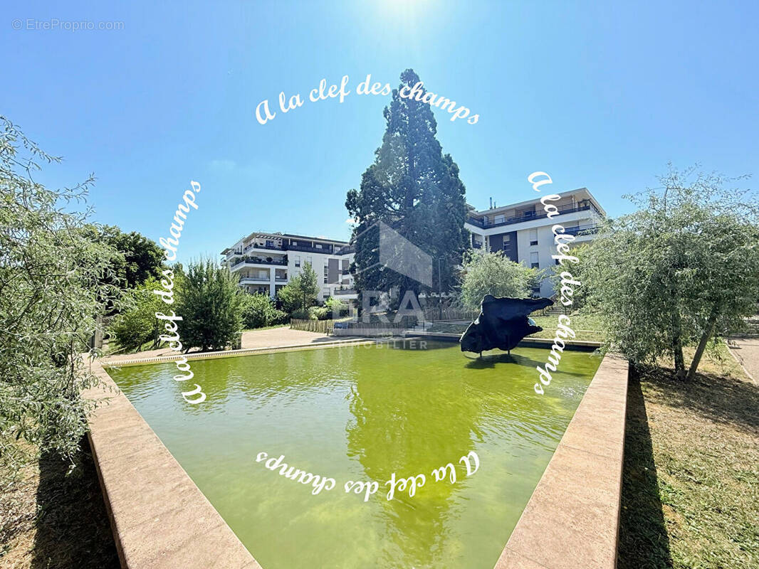 Appartement à BURES-SUR-YVETTE