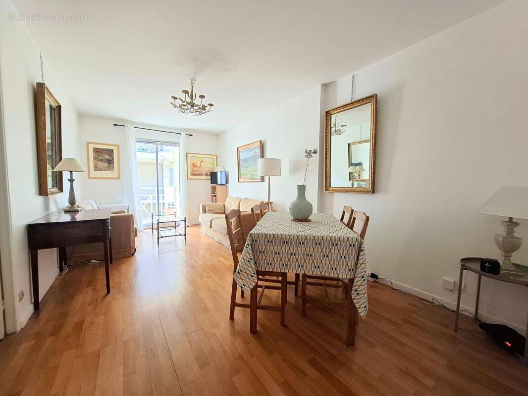 Appartement à FONTAINEBLEAU