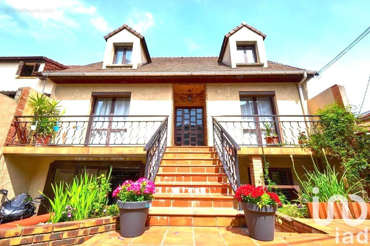 Photo 1 - Maison à VILLEJUIF