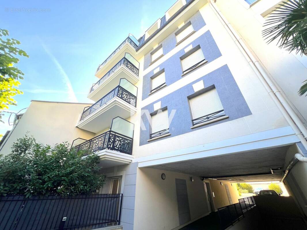 Appartement à NEUILLY-PLAISANCE
