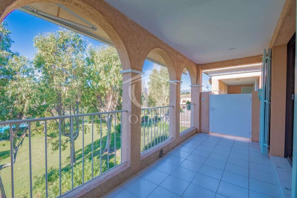 Appartement à VILLENEUVE-LOUBET