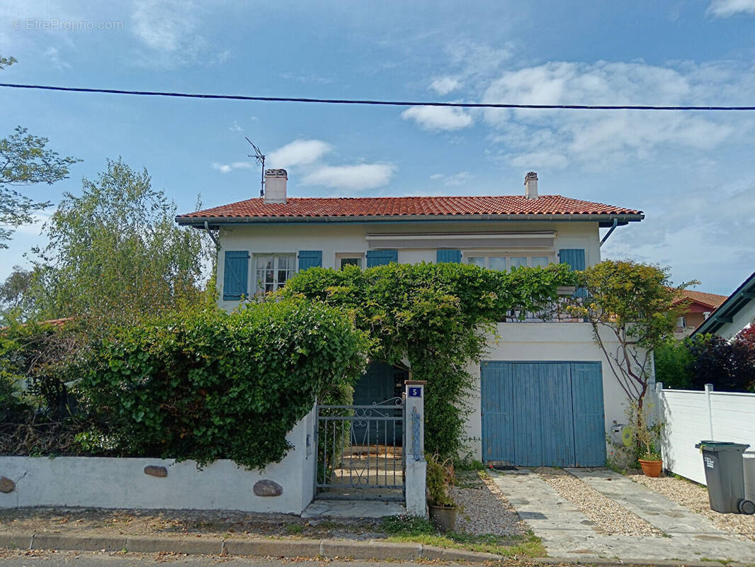 Maison à CIBOURE