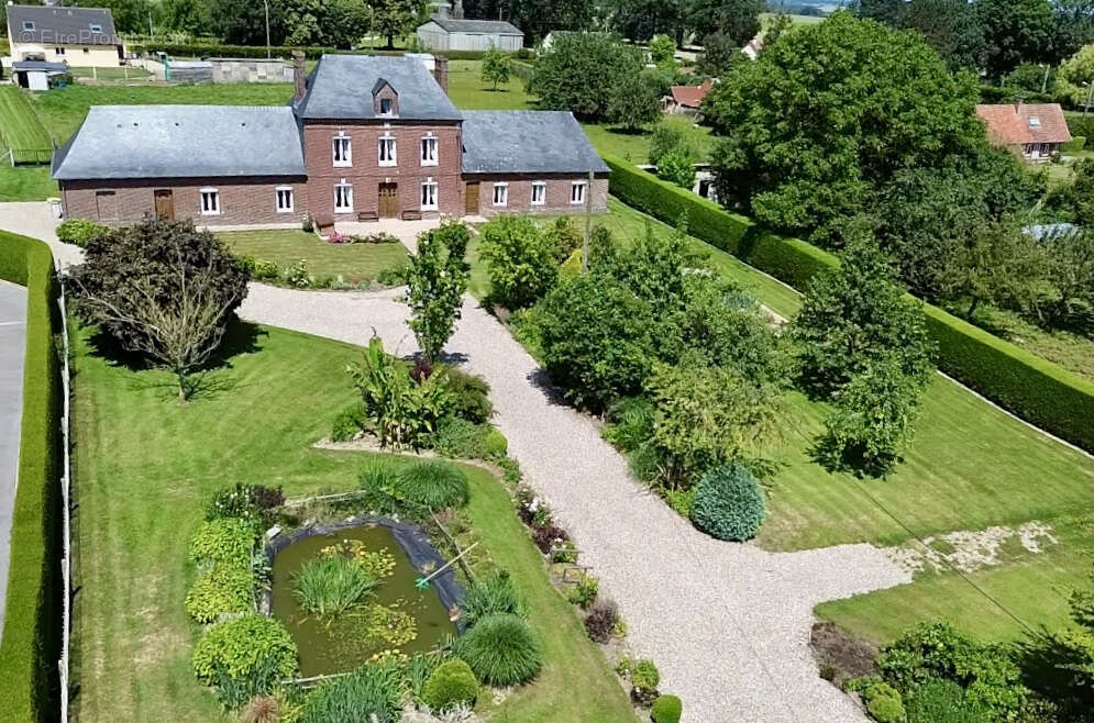 Maison à TOCQUEVILLE-EN-CAUX