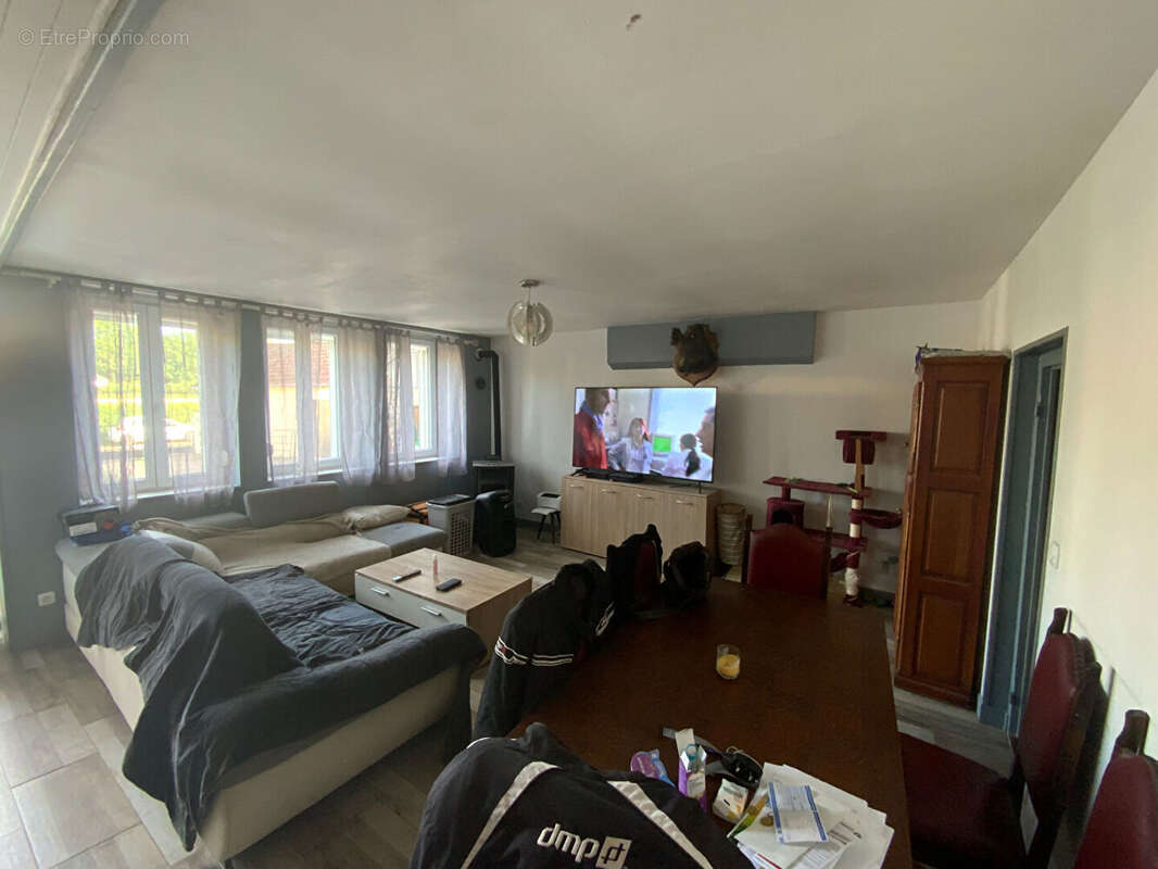 Maison à AUXY