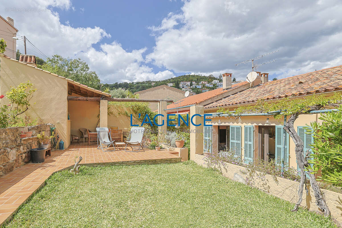 Maison à HYERES