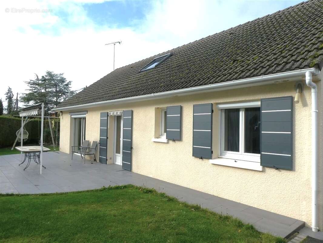 Maison à SAINT-REMY-SUR-AVRE