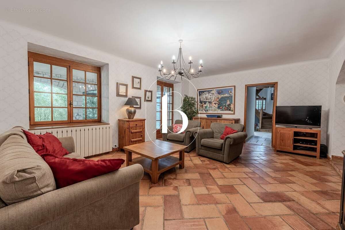 Maison à GOUDARGUES