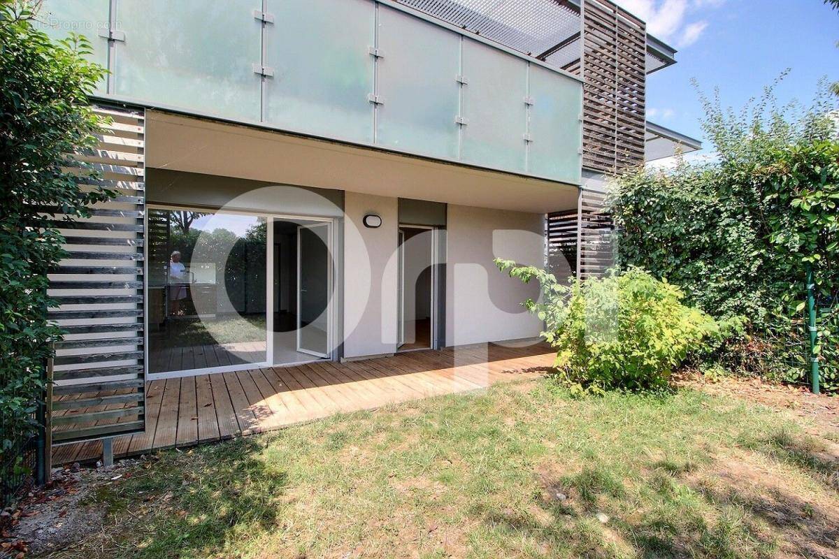 Appartement à CHENS-SUR-LEMAN