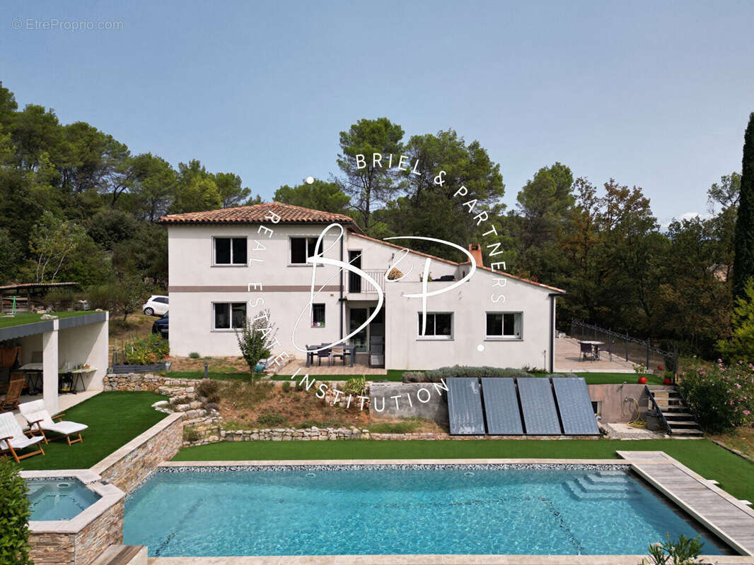 Maison à LORGUES