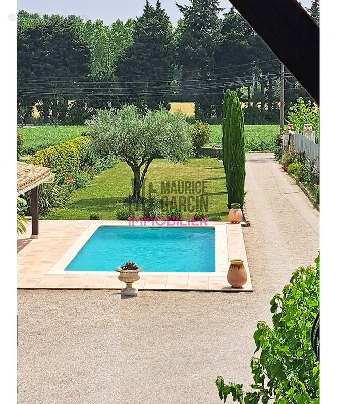 Maison à COURTHEZON