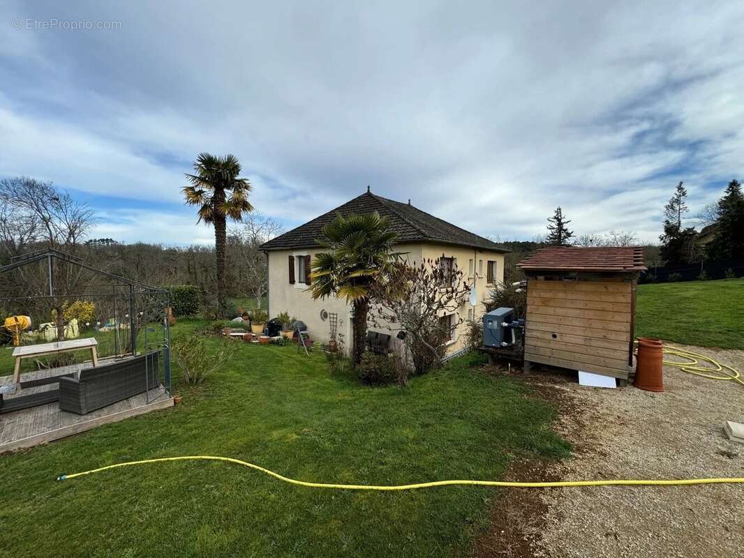 Maison à THEDIRAC