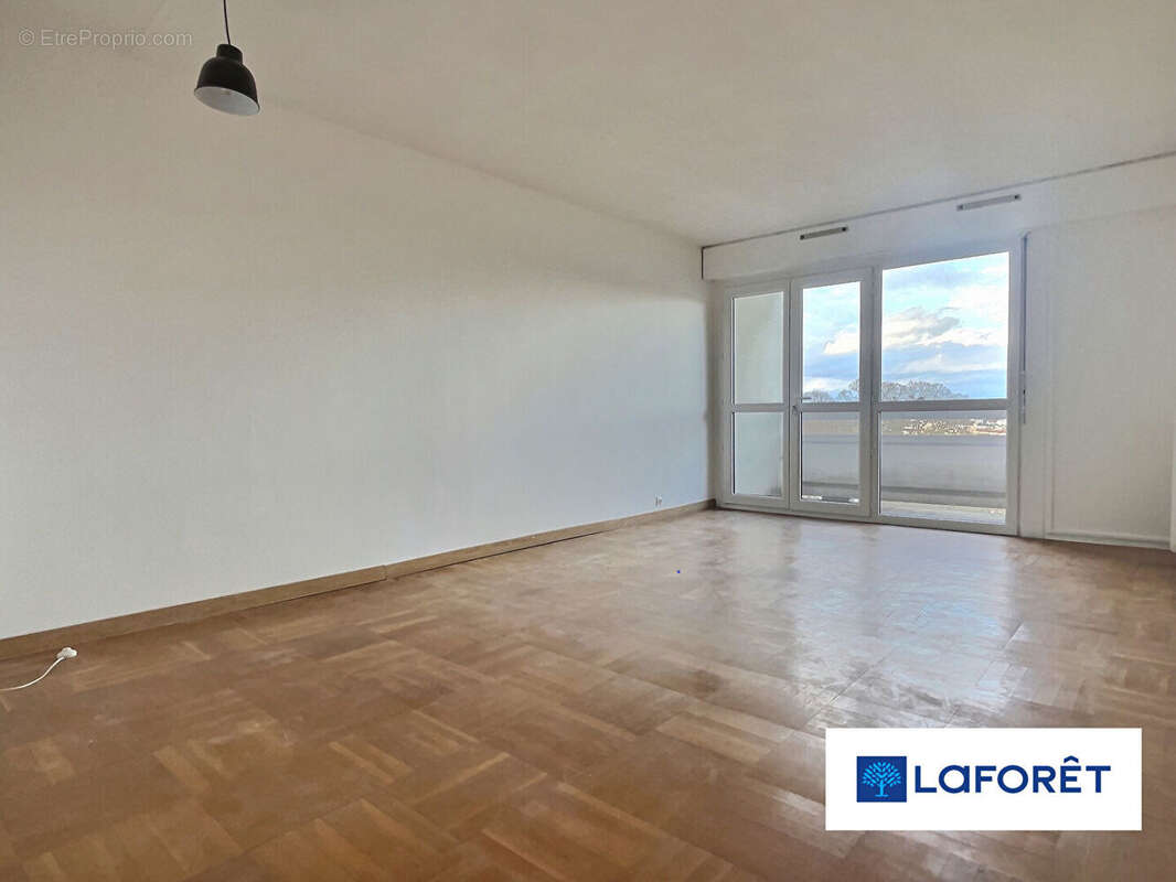 Appartement à MORSANG-SUR-ORGE