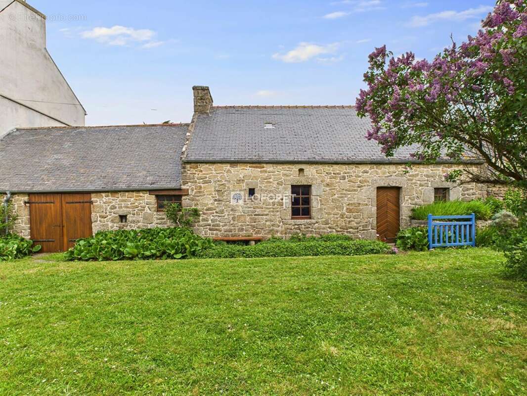 Maison à PLOUHINEC