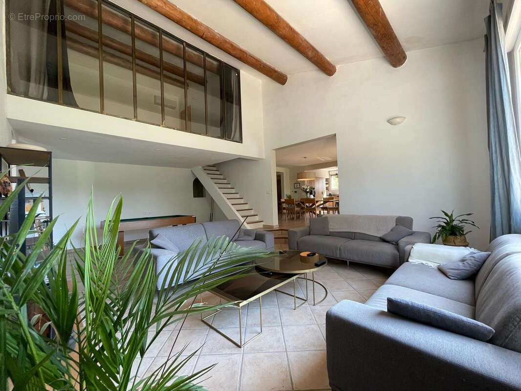 Maison à PIOLENC
