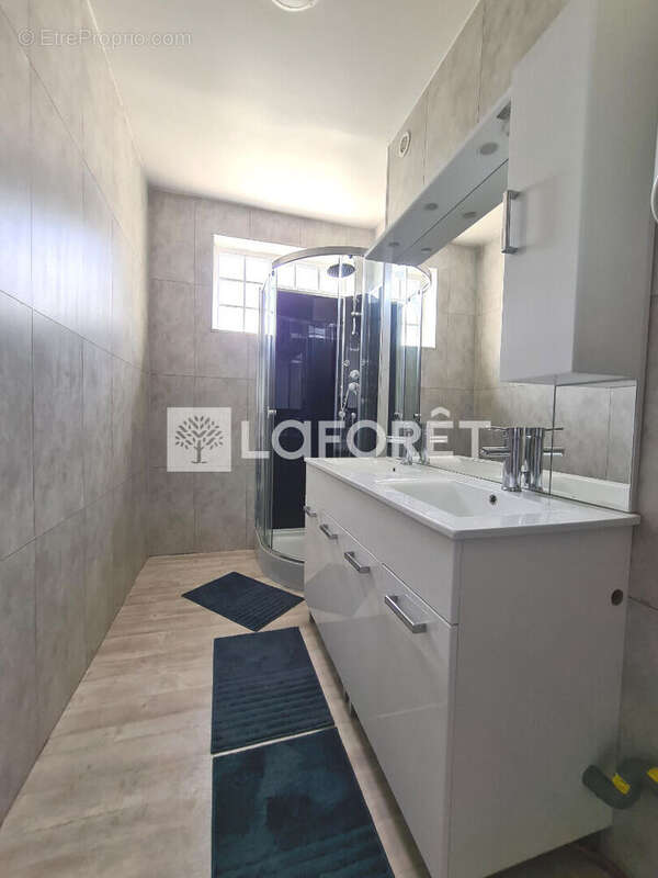 Appartement à COGNIN