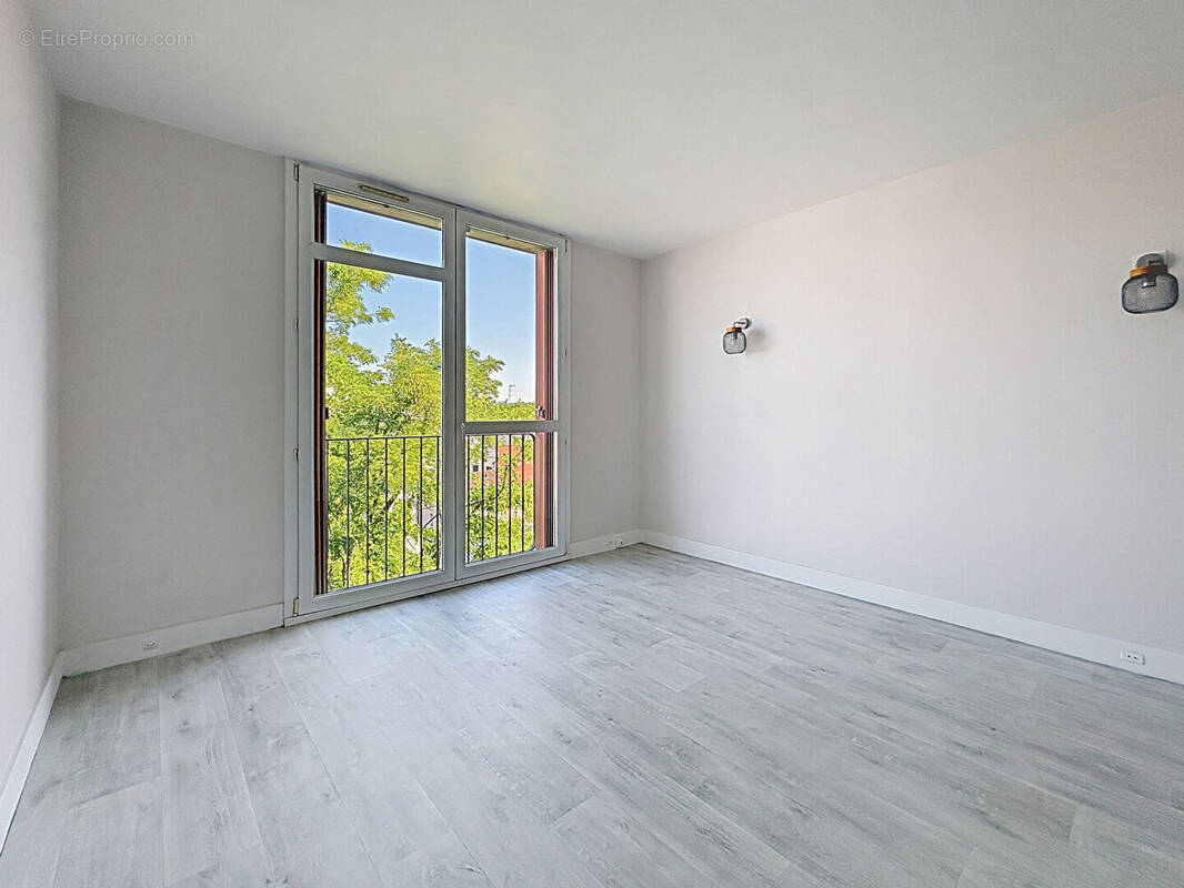 Appartement à ROMAINVILLE
