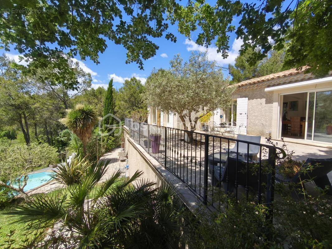 Maison à PIERREVERT