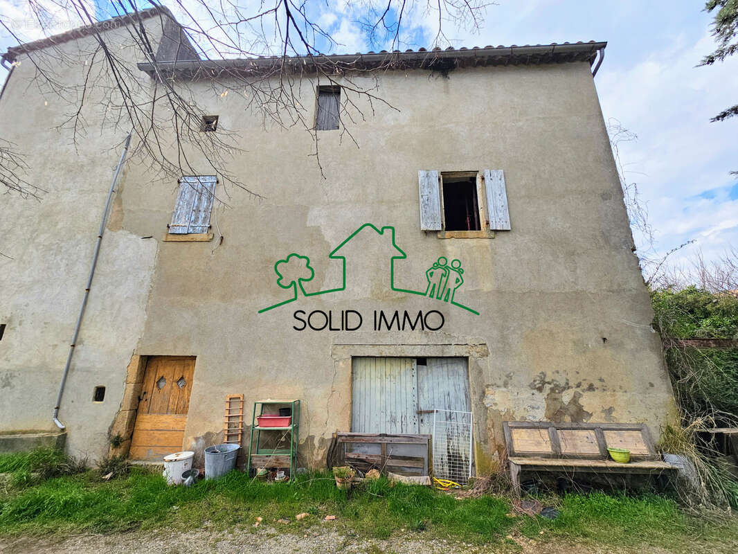 Maison à VINEZAC
